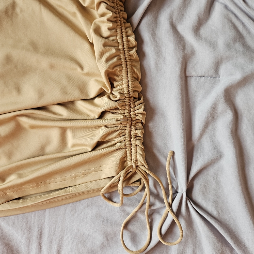 superdown: Cory Ruched Side Dress - Picture 5 of 8